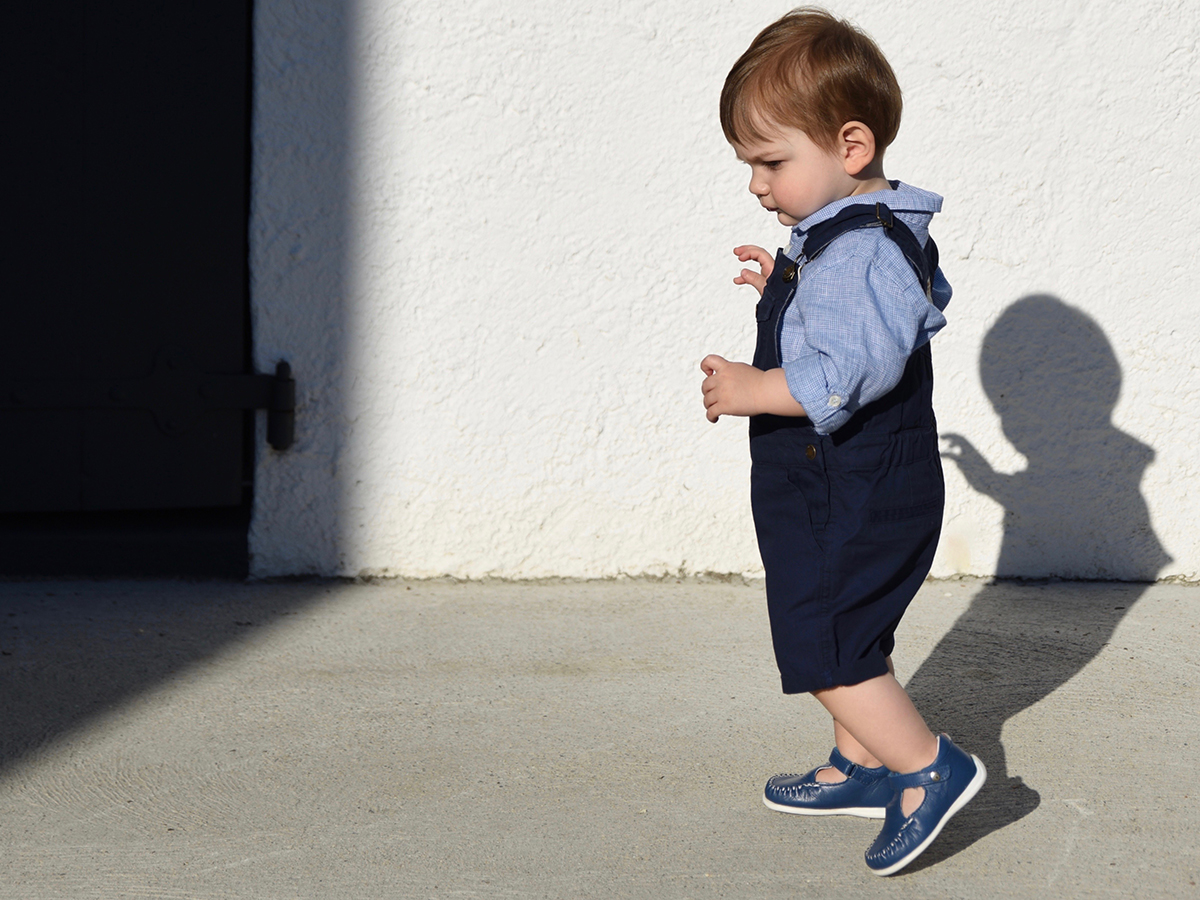 Chaussures premiers pas: souples ou rigides ? - Lazare Kids